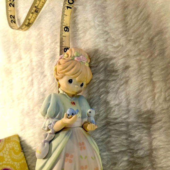 In Box Charity Begins in the Heart Precious Moments - Picture 8 of 8